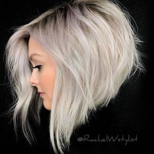 Meet your Posher, Caitlin